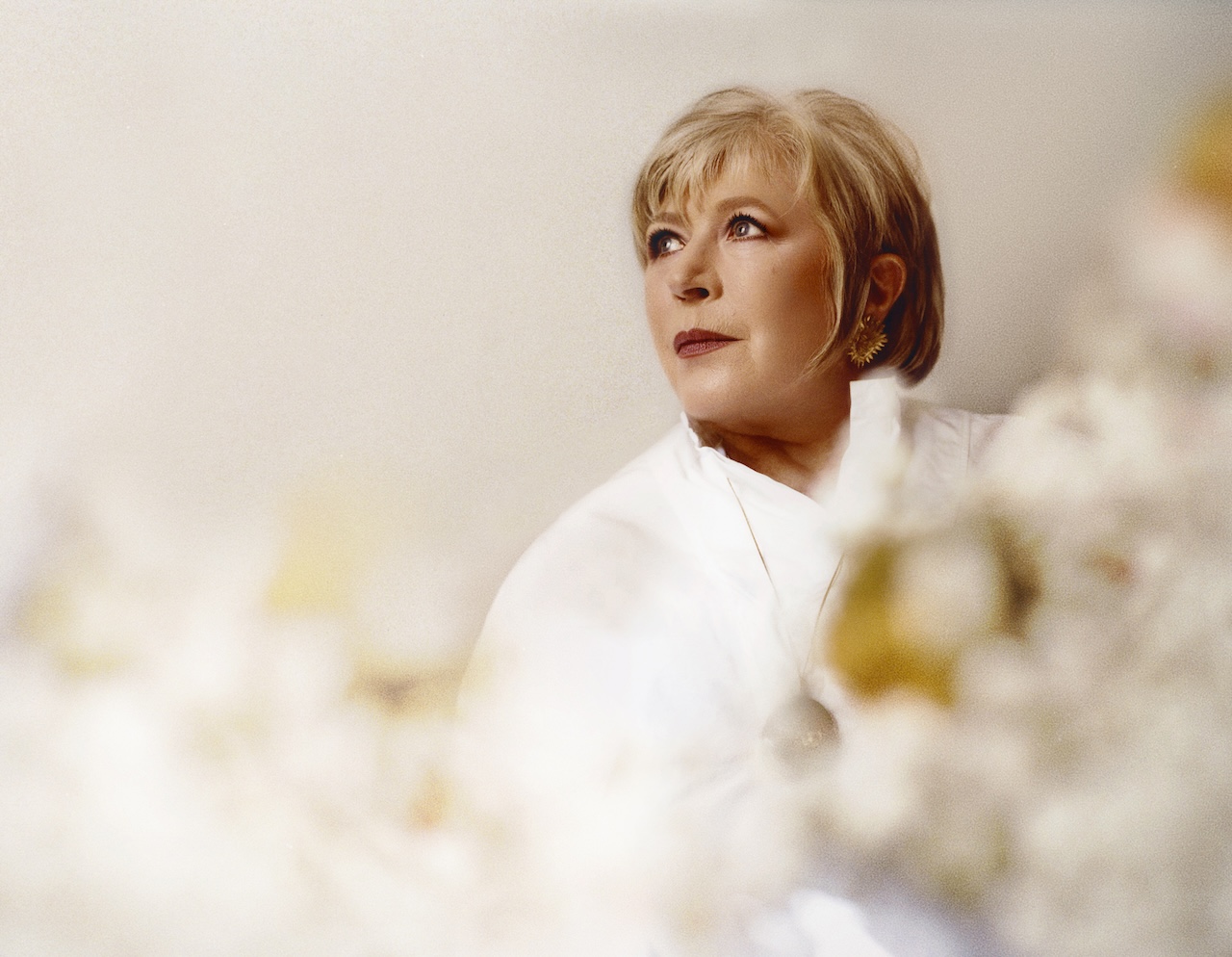 ‘Burning Moonlight’, the final EP by Marianne Faithfull, set for release in April and June